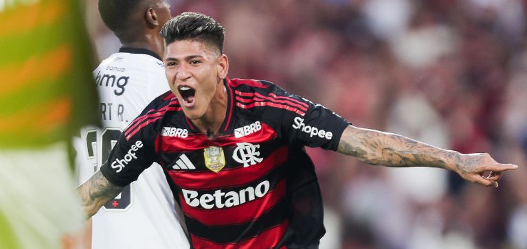 ¿Un mes de salario? La multa que pagaría Jorge Carrascal en Flamengo