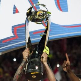 Exfutbolista y referente del fútbol colombiano sufre infarto: ¿Cuál es su estado?