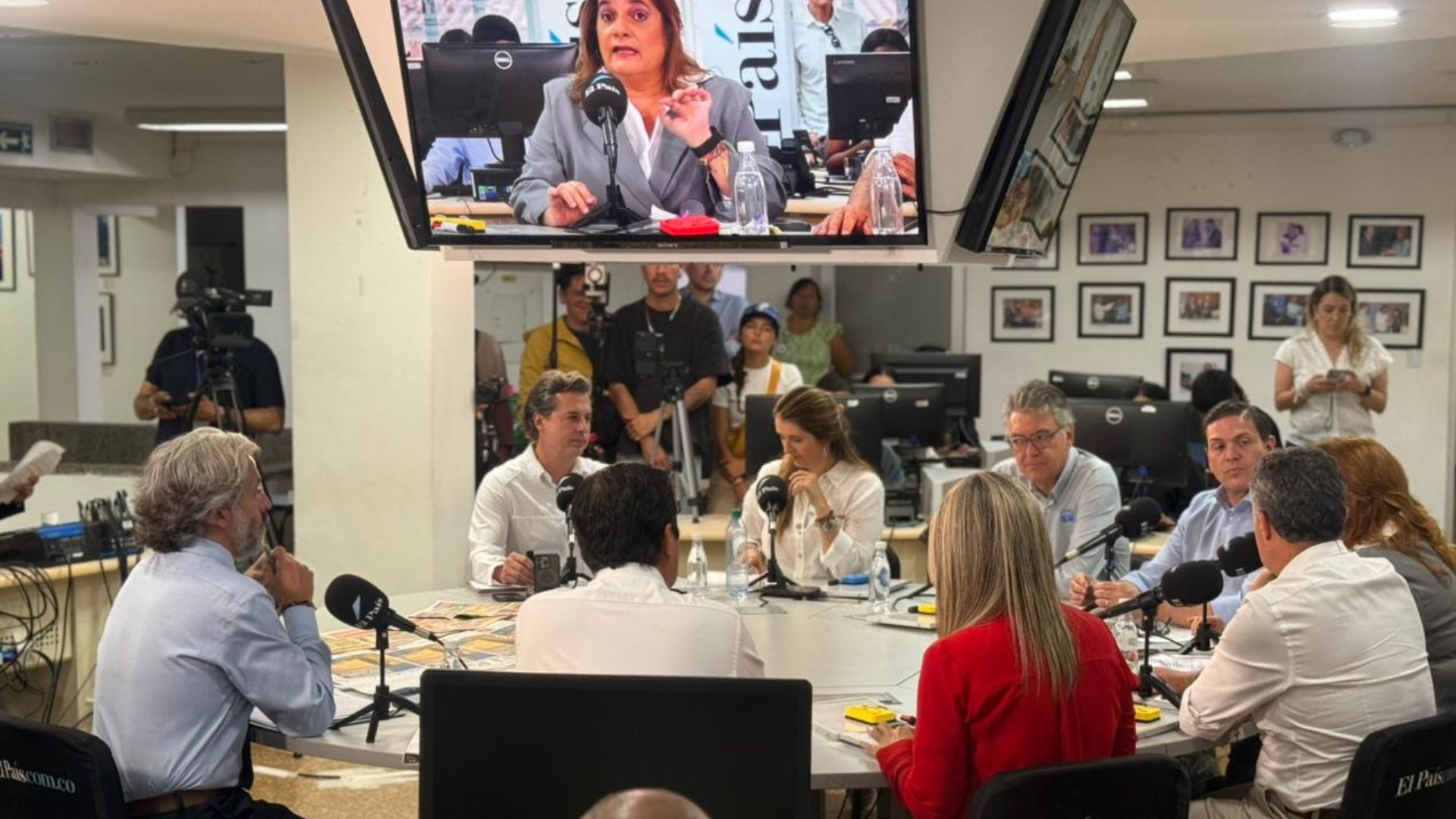 ¿Quién es Ana Erazo, candidata a la Cámara que participará en debate regional?