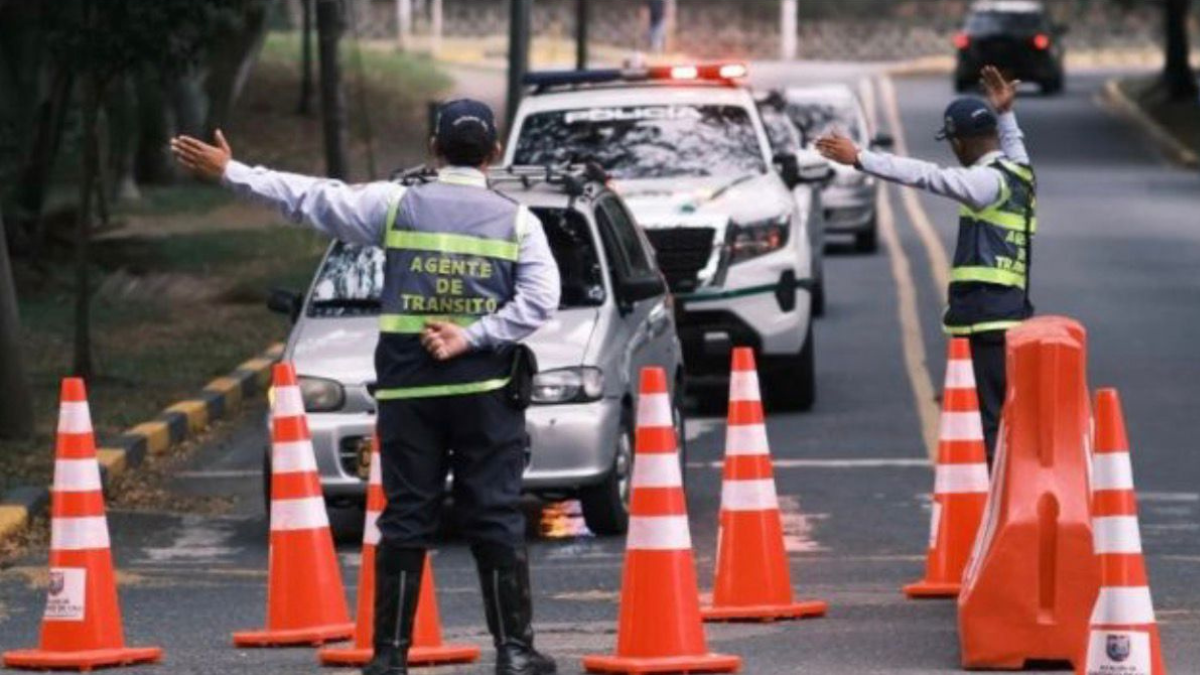 El pico y placa se regirá desde las 6:00 de la mañana hasta las 7:00 de la noche, conforme al decreto municipal vigente.