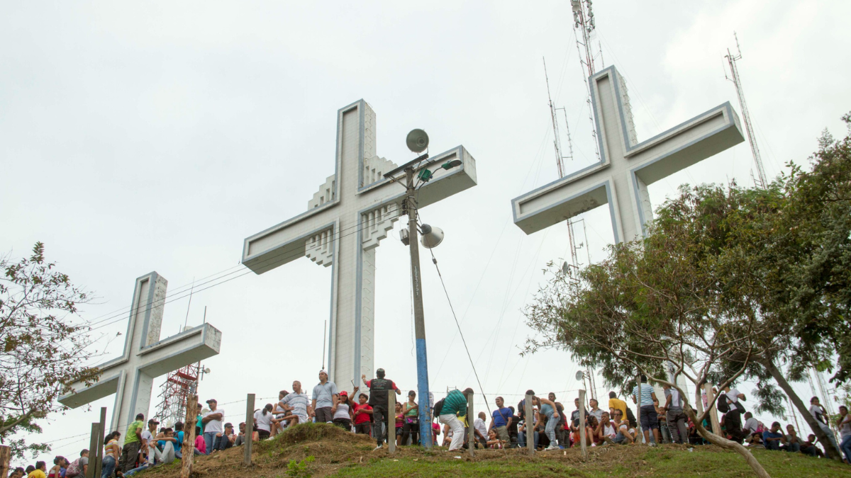 Más de 170.000 personas viven confinadas en Colombia por la violencia de grupos ilegales