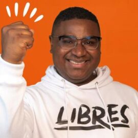 Óscar Benavides, abogado tumaqueño, sorprende y gana curul afro en la Cámara