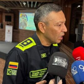 Nuevo comandante de la Policía de Cali presenta estrategia contra multicrimen tras aumento de homicidios