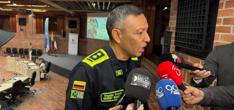 Nuevo comandante de la Policía de Cali presenta estrategia contra multicrimen tras aumento de homicidios