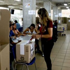 Horario de elecciones de 8 de marzo: Atención a la hora de cierre de las urnas