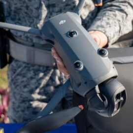 Entregan drones a la Fuerza Pública para reforzar la seguridad en Cali
