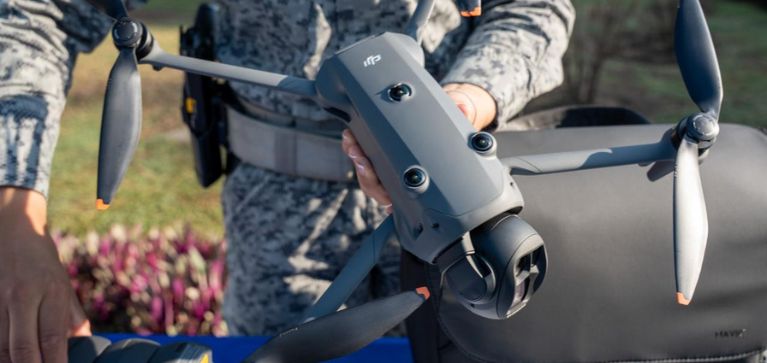 Entregan drones a la Fuerza Pública para reforzar la seguridad en Cali