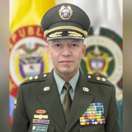 Brigadier general Herbert Benavidez asume comando de la Policía Metropolitana de Cali