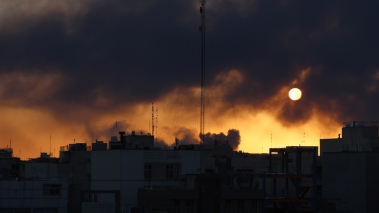 Israel reporta 1.600 incursiones aéreas y 4.000 bombas en cuatro días de ofensiva contra Irán
