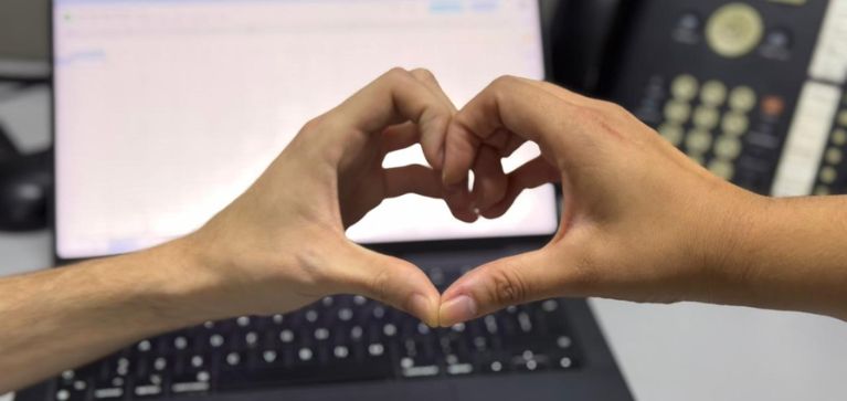Relaciones amorosas en el trabajo: en qué casos pueden causar despido, según la Corte Suprema