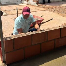 Inicia reconstrucción de viviendas tras atentados con carrobomba en zona rural de Jamundí