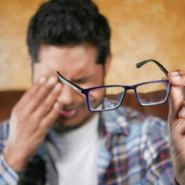 ¿Tiene visión borrosa o nublada? Así puede identificar si padece cataratas