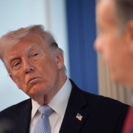 Trump propone recorte al presupuesto de la NASA en medio de la misión Artemis II