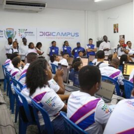 Estudiantes de DigiCampus podrán acceder a 235 becas gratuitas para estudiar inglés