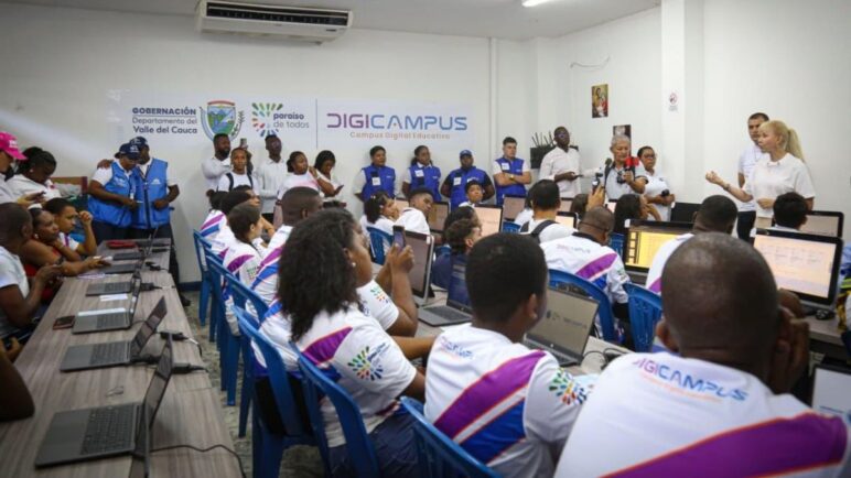 Estudiantes de DigiCampus podrán acceder a 235 becas gratuitas para estudiar inglés