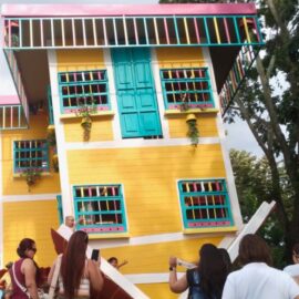 'La casa al revés', Santa Elena inaugura un nuevo atractivo turístico con esencia vallecaucana