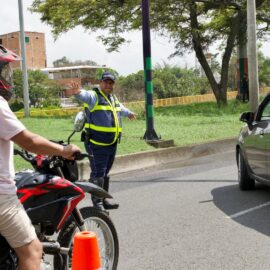 Pico y placa en Cali para este lunes, 20 de abril: Estas son las restricciones de movilidad