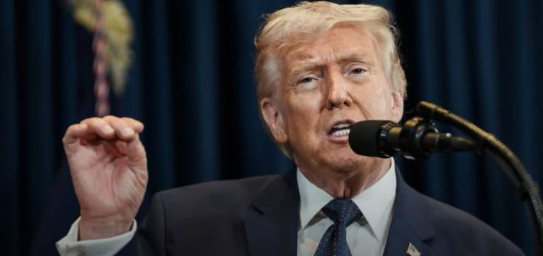 Trump ordena ataques en el estrecho de Ormuz