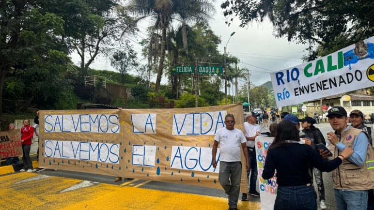 Comunidades rurales de Cali protestan por minería ilegal; amenaza fuentes hídricas en Farallones