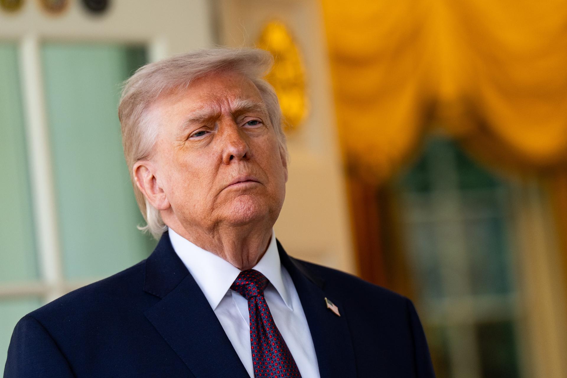 Trump anuncia un alto el fuego indefinido para negociar con Irán