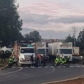 Cierre de la vía Panamericana por posibles explosivos deja incomunicadas a Cali y Popayán
