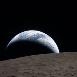 La historia detrás de la majestuosa foto de la Tierra tomada desde el lado oscuro de la luna