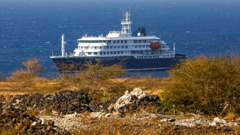 OMS y España acuerdan llegada de crucero afectado por hantavirus a las islas Canarias