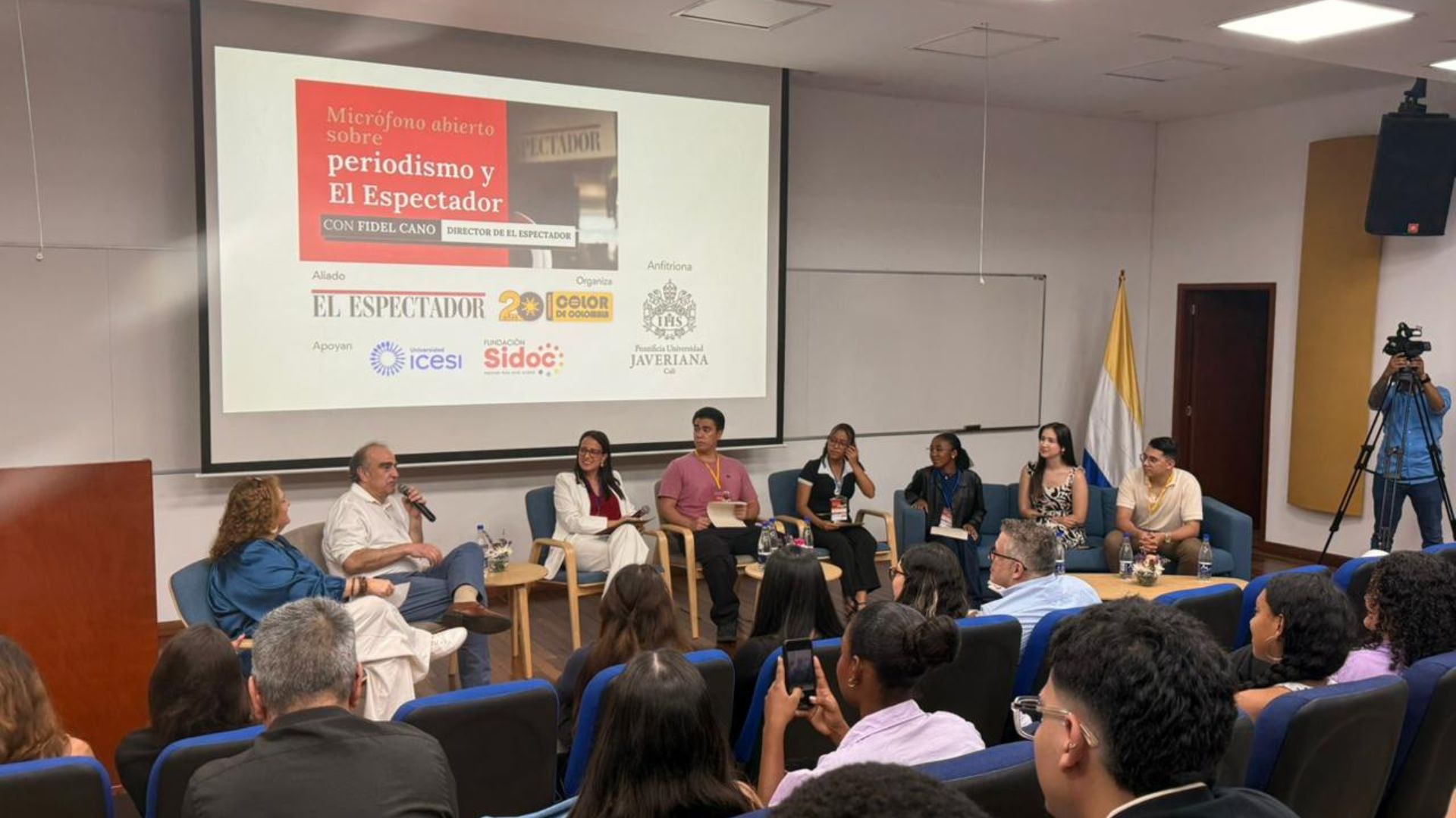 "Micrófono Abierto": espacio que reunió en Cali a siete escuelas de periodismo para reflexionar
