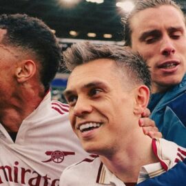 Video | Así celebró el Arsenal su título de Premier League: Londres se viste de rojo