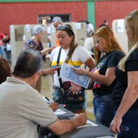 Registraduría y Procuraduría llaman a no usar celulares en puestos de votación