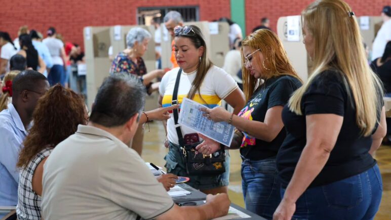 Registraduría y Procuraduría llaman a no usar celulares en puestos de votación