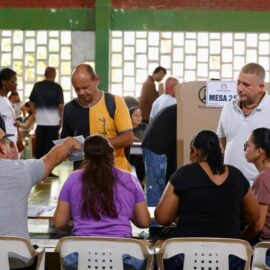 ¿Ya sabe dónde votar? Así puede consultar su puesto de votación para la segunda vuelta en Colombia