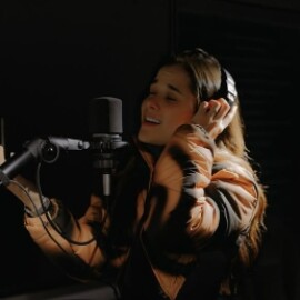 Conociendo a Isabella Gil, participante de 'A Otro Nivel': ¡habla sobre sus inicios!