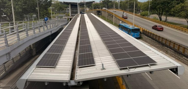 Cali da un paso hacia la transición energética con nuevo sistema solar en el MÍO