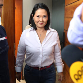 Ventaja de Fujimori sobre Sánchez crece a 33.432 votos en Perú, con un escrutinio del 99 %