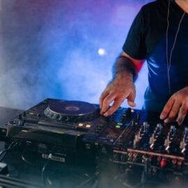 DJ de la Calle del Sabor denuncia hurto de sus equipos en el barrio San Antonio