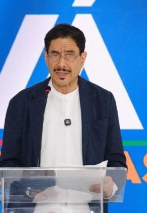 Cepeda advierte que acudirá a la 'desobediencia civil' si De la Espriella no cumple exigencias