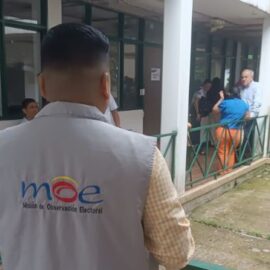 Directora de la MOE cuestiona rol de Petro en campaña de Cepeda: "Podría renunciar"