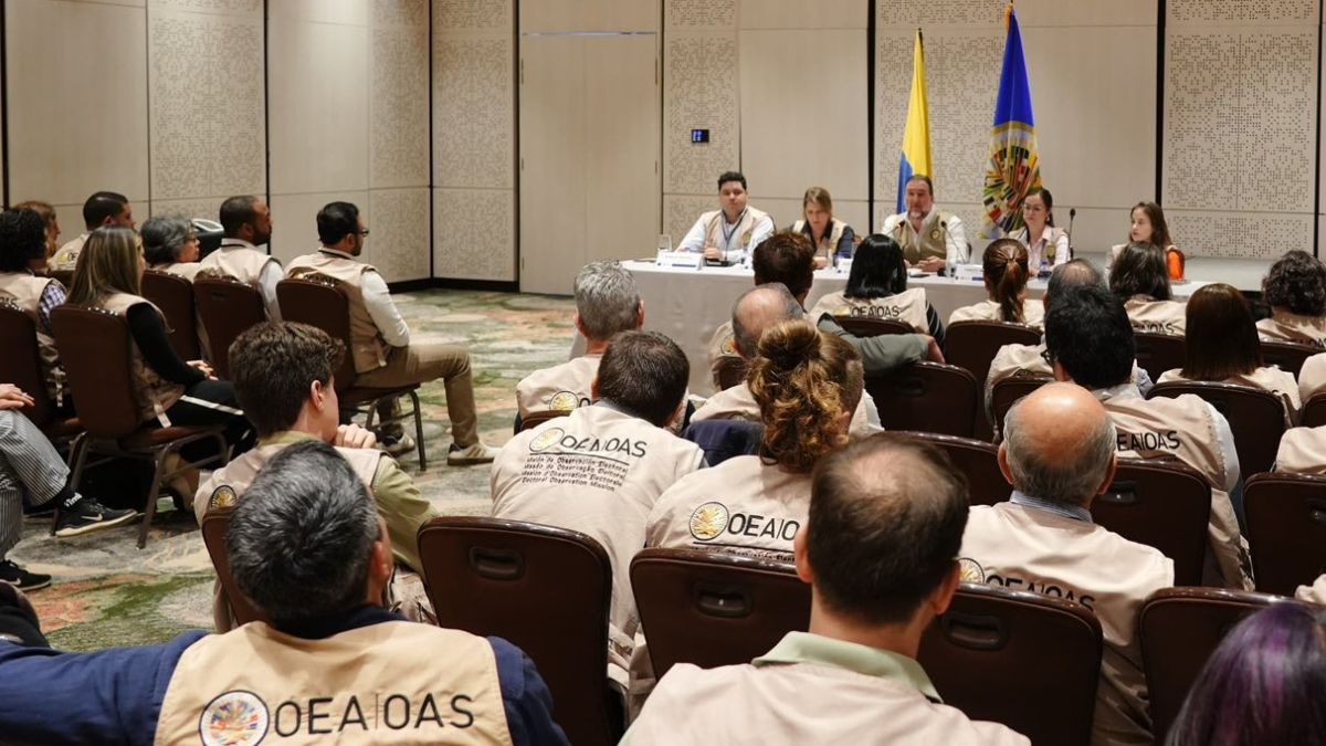 Tras reacciones de candidatos presidenciales, Misión Electoral de OEA pide respeto en campañas