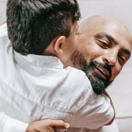 ¿Sin palabras para papá? Estas son las frases más bonitas y emotivas para dedicar en el Día del Padre