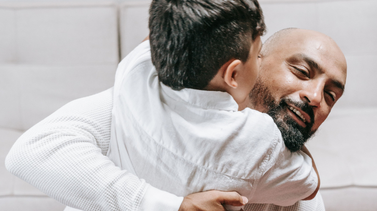 ¿Sin palabras para papá? Estas son las frases más bonitas y emotivas para dedicar en el Día del Padre