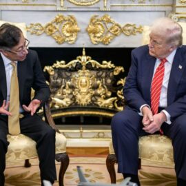 ''Traiciona el acuerdo de no intervenir en Colombia'': esto dijo Petro sobre Trump