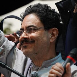 Propuestas de Iván Cepeda para la región: educación, infraestructura y reducción de la pobreza
