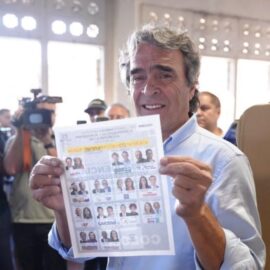 Sergio Fajardo aseguró que su millón de votos será "importante" para elecciones en Colombia