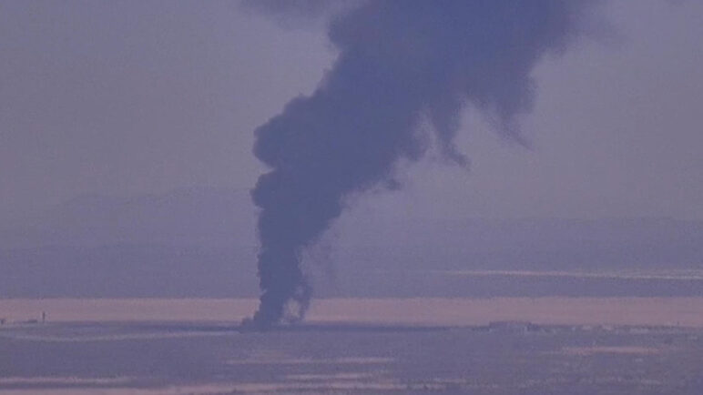 Ocho personas fallecieron en accidente de bombardero de EE. UU. estrellado en California