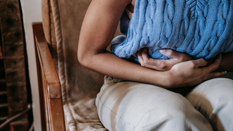 ¿Cómo manejar el estreñimiento? Hábitos y alimentos que ayudan a mejorar la salud
