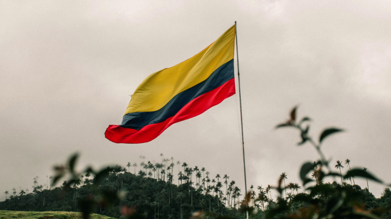 La Constitución soy yo: el libro de Mauricio Gaona que abre el debate sobre el futuro de la democracia en Colombia