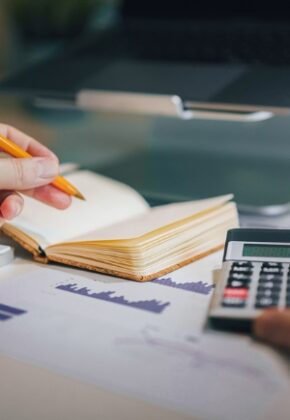¿Declarar renta significa pagar impuestos? Estas son las dudas más frecuentes de los colombianos