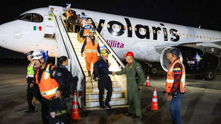 Llegan a Venezuela brigadas internacionales de rescate tras los terremotos