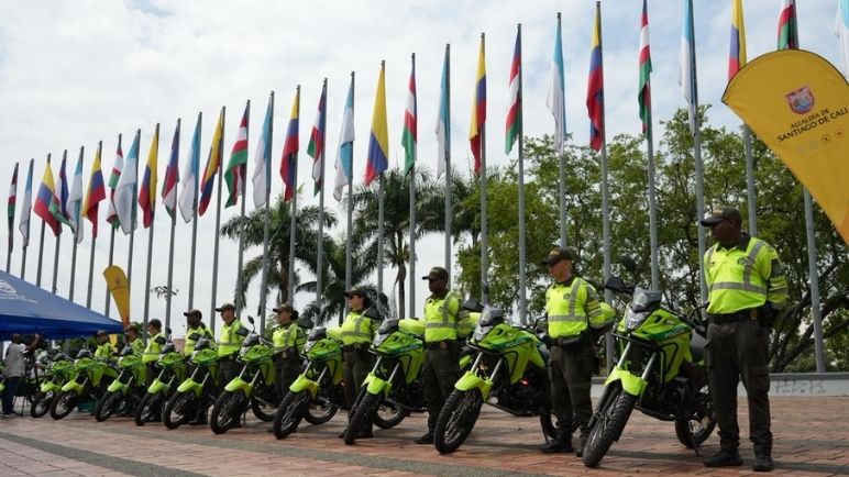 Cali refuerza la seguridad vial y electoral con 50 motocicletas para la Policía de Tránsito
